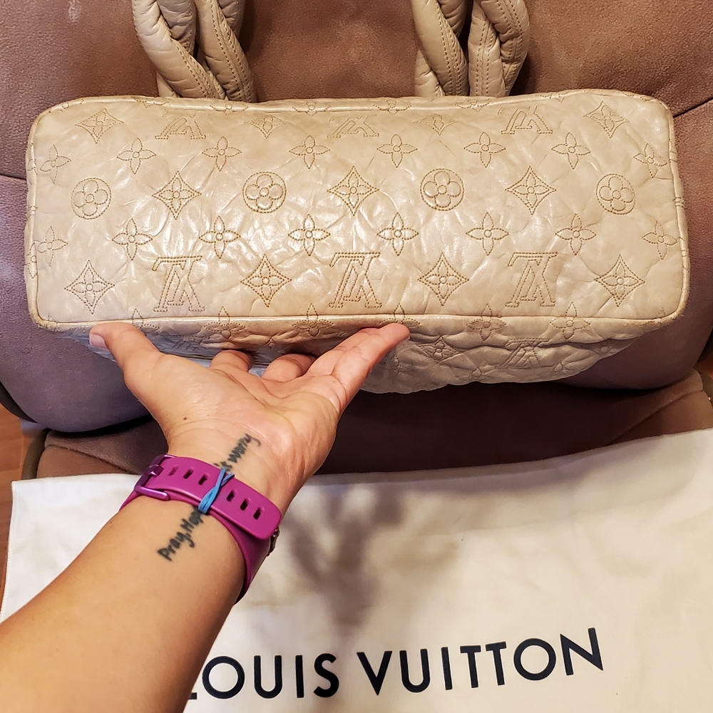 Louis Vuitton Olympus Sholder Handbag - Picture 3 of 15